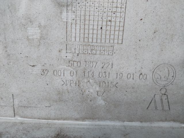 bontott SKODA OCTAVIA III Első Lökhárító (Üresen)