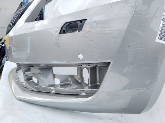 bontott SKODA OCTAVIA III Első Lökhárító (Üresen)