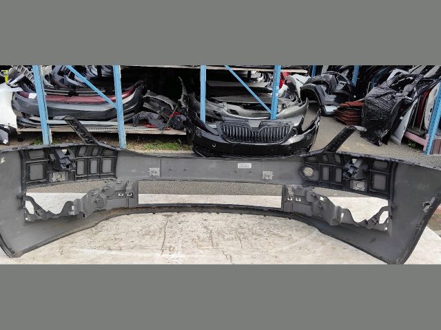 bontott SKODA OCTAVIA III Első Lökhárító (Üresen)