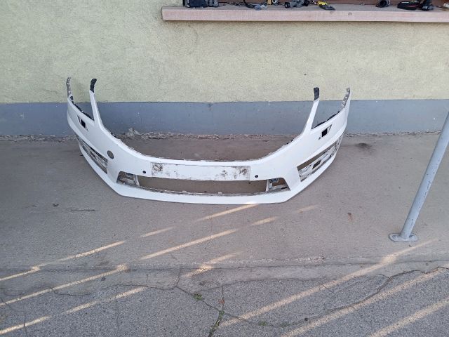 bontott SKODA OCTAVIA III Első Lökhárító (Üresen)