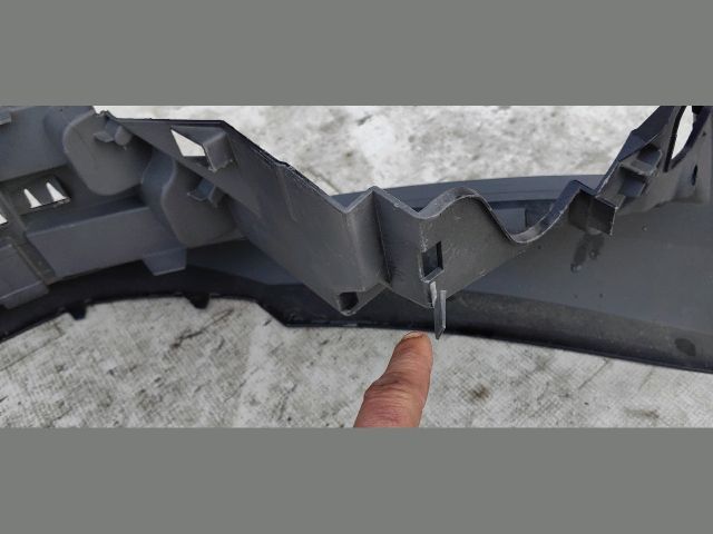 bontott SKODA OCTAVIA III Első Lökhárító (Üresen)