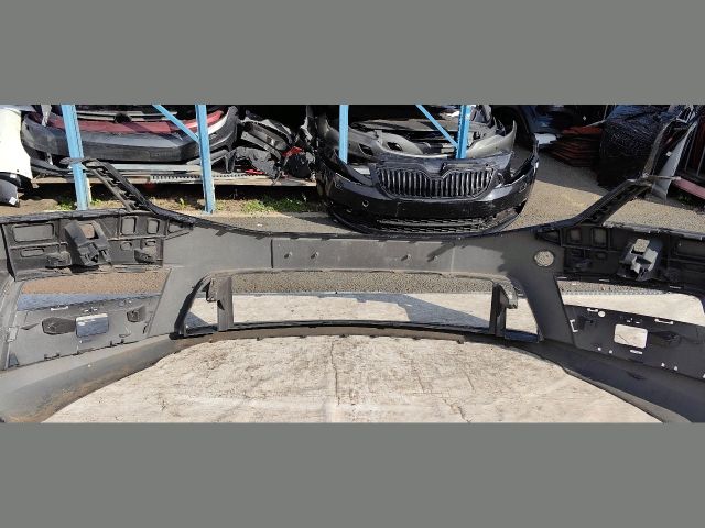 bontott SKODA OCTAVIA III Első Lökhárító (Üresen)