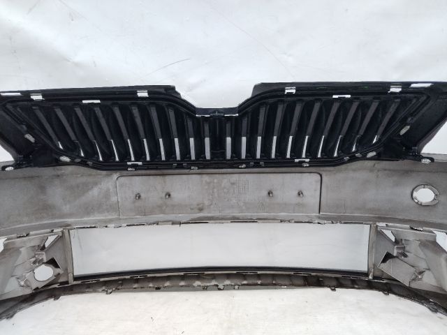 bontott SKODA OCTAVIA III Első Lökhárító (Üresen)