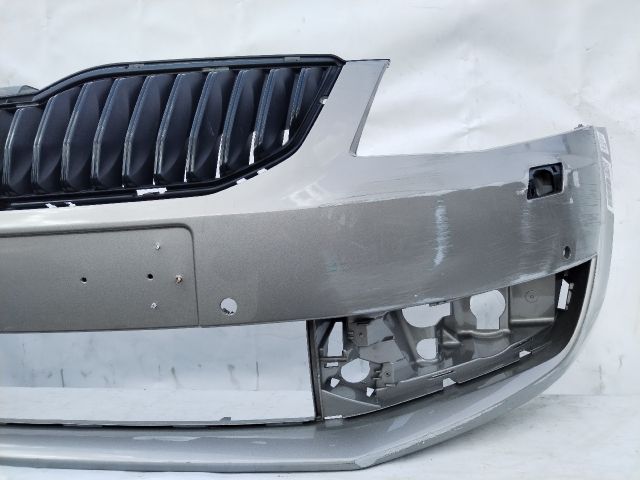 bontott SKODA OCTAVIA III Első Lökhárító (Üresen)