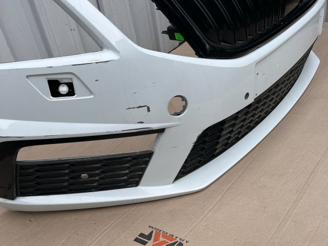 bontott SKODA OCTAVIA III Első Lökhárító (Üresen)