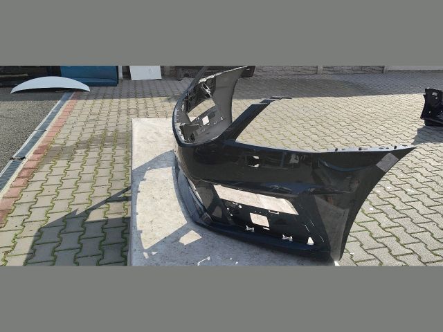 bontott SKODA OCTAVIA III Első Lökhárító (Üresen)