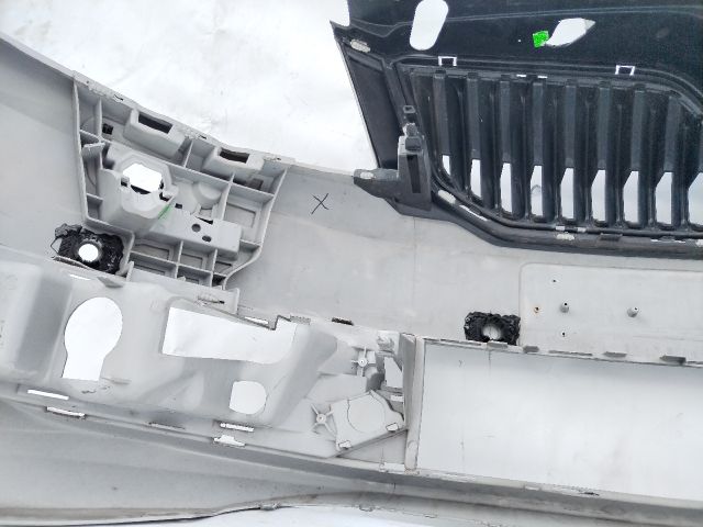 bontott SKODA OCTAVIA III Első Lökhárító (Üresen)