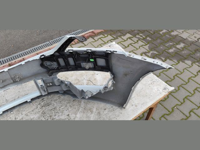 bontott SKODA OCTAVIA III Első Lökhárító (Üresen)