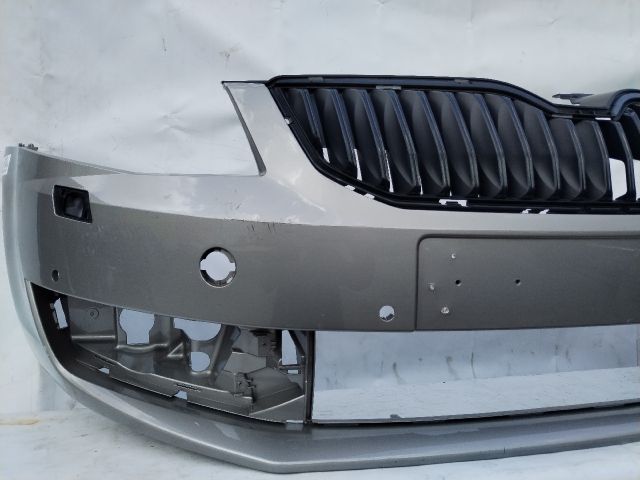 bontott SKODA OCTAVIA III Első Lökhárító (Üresen)