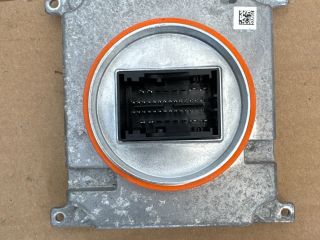 bontott SKODA OCTAVIA III Fényszóró Elektronika