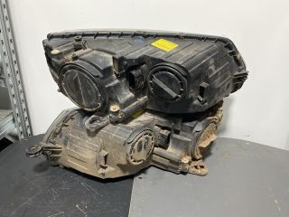 bontott SKODA OCTAVIA III Fényszóró Pár