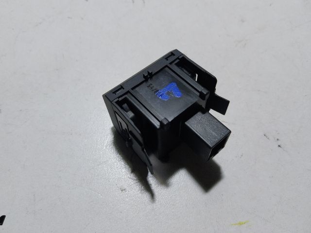 bontott SKODA OCTAVIA III Fényszórómagasság Állító Kapcsoló