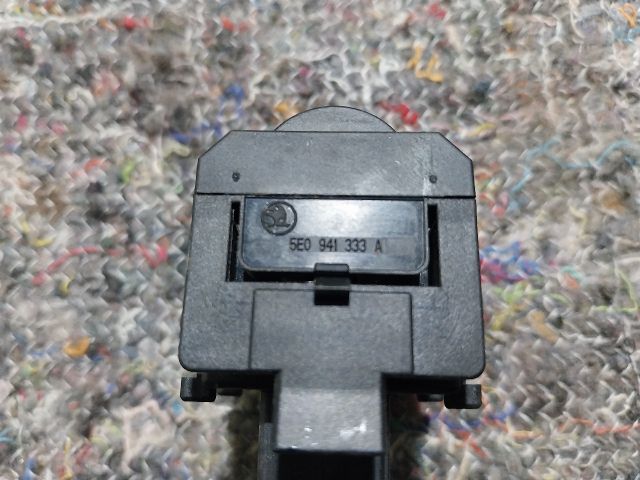 bontott SKODA OCTAVIA III Fényszórómagasság Állító Kapcsoló