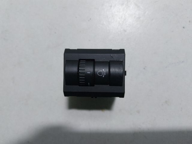 bontott SKODA OCTAVIA III Fényszórómagasság Állító Kapcsoló