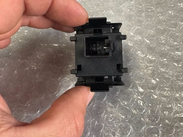 bontott SKODA OCTAVIA III Fényszórómagasság Állító Kapcsoló