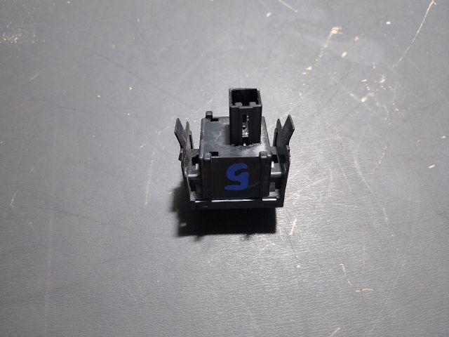 bontott SKODA OCTAVIA III Fényszórómagasság Állító Kapcsoló