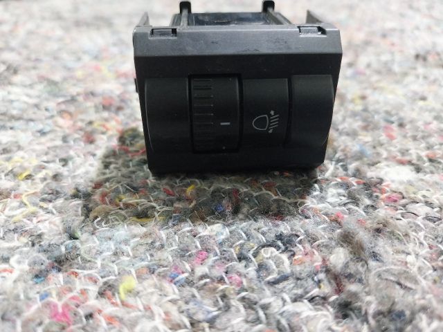 bontott SKODA OCTAVIA III Fényszórómagasság Állító Kapcsoló