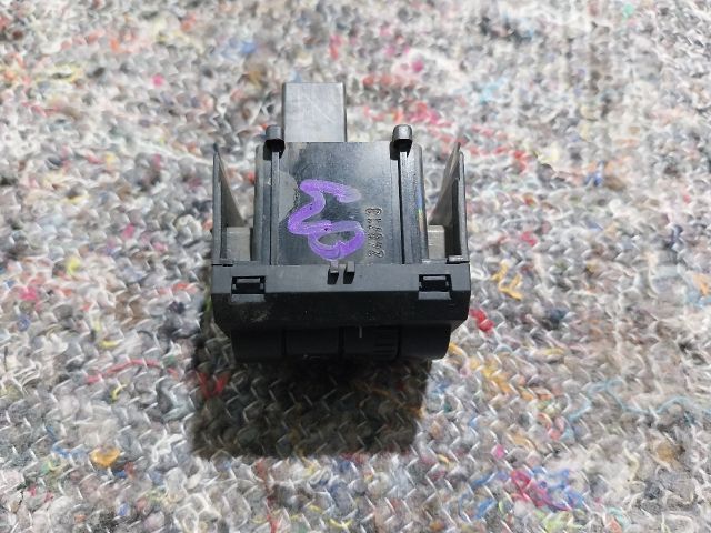 bontott SKODA OCTAVIA III Fényszórómagasság Állító Kapcsoló