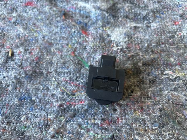 bontott SKODA OCTAVIA III Fényszórómagasság Állító Kapcsoló