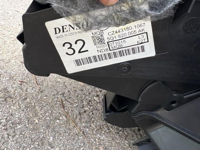 bontott SKODA OCTAVIA III Fűtés Box