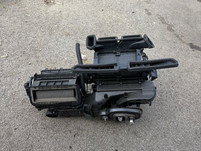 bontott SKODA OCTAVIA III Fűtés Box