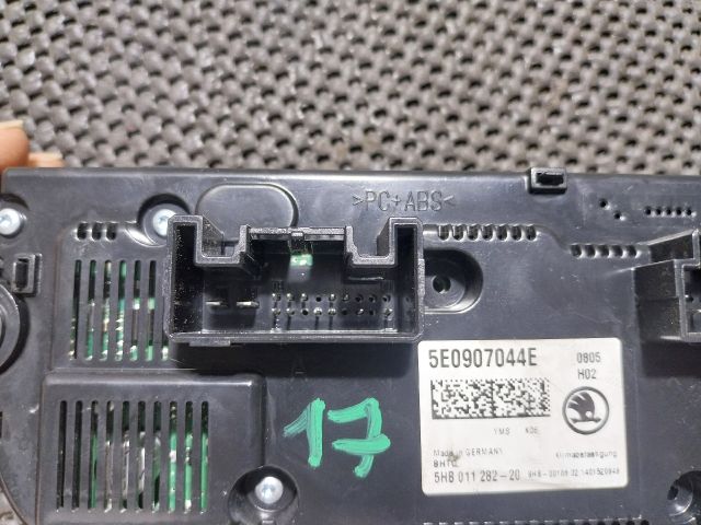 bontott SKODA OCTAVIA III Fűtéskapcsoló (digit klímás)