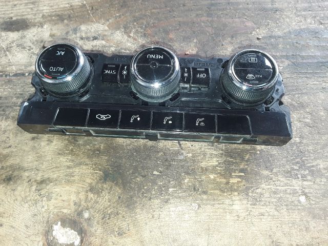 bontott SKODA OCTAVIA III Fűtéskapcsoló (digit klímás)