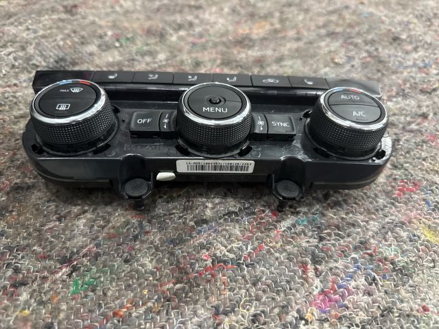 bontott SKODA OCTAVIA III Fűtéskapcsoló (digit klímás)