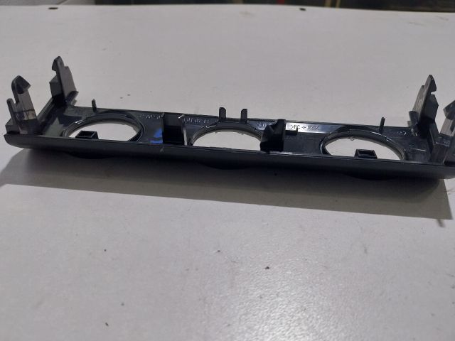 bontott SKODA OCTAVIA III Fűtéskapcsoló Keret