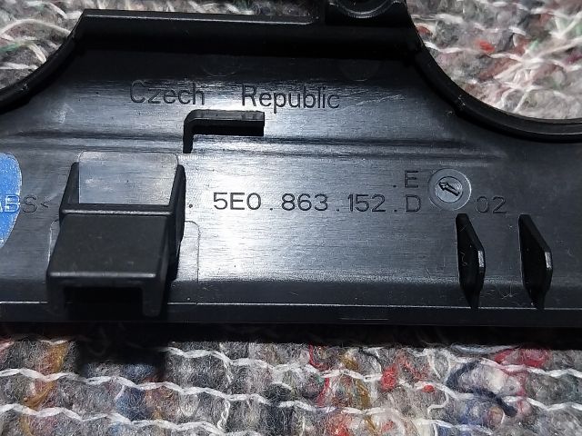 bontott SKODA OCTAVIA III Fűtéskapcsoló Keret