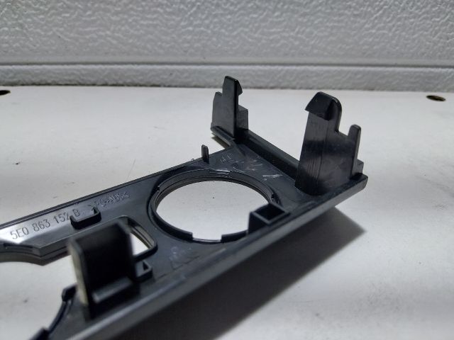 bontott SKODA OCTAVIA III Fűtéskapcsoló Keret