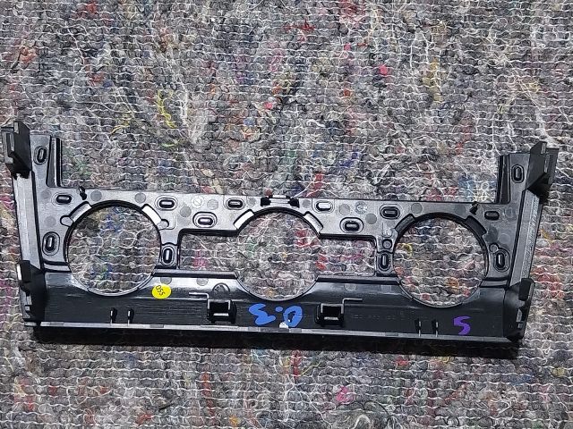 bontott SKODA OCTAVIA III Fűtéskapcsoló Keret