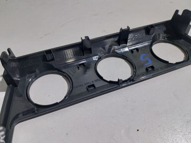 bontott SKODA OCTAVIA III Fűtéskapcsoló Keret