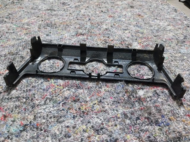 bontott SKODA OCTAVIA III Fűtéskapcsoló Keret