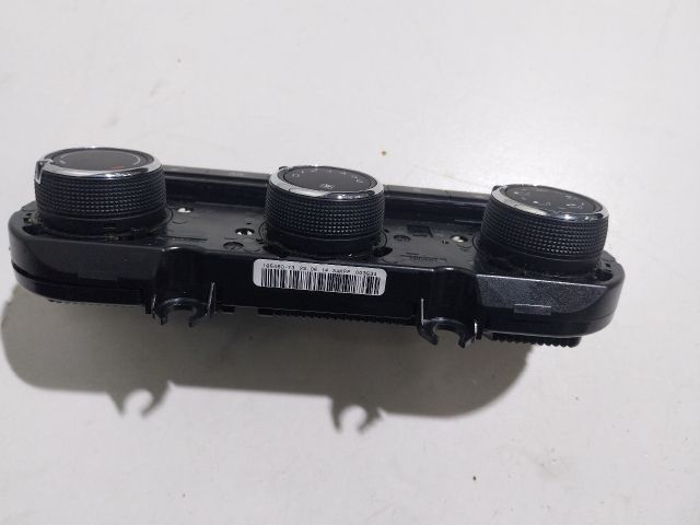 bontott SKODA OCTAVIA III Fűtéskapcsoló (manuális klímás)