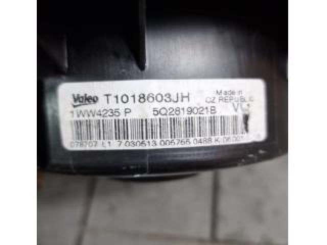 bontott SKODA OCTAVIA III Fűtőmotor (Klímás)