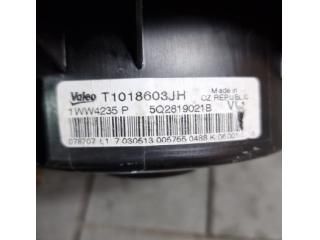 bontott SKODA OCTAVIA III Fűtőmotor (Klímás)