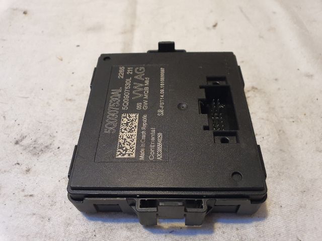 bontott SKODA OCTAVIA III Gateway Elektronika