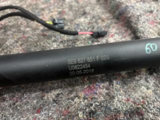 bontott SKODA OCTAVIA III Gázrugós Kitámasztó Teleszkóp Csomagtérajtó Bal