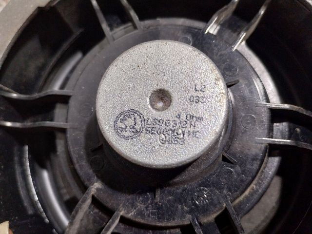 bontott SKODA OCTAVIA III Hangszóró (Pozíciófüggetlen)