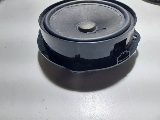 bontott SKODA OCTAVIA III Hangszóró (Pozíciófüggetlen)