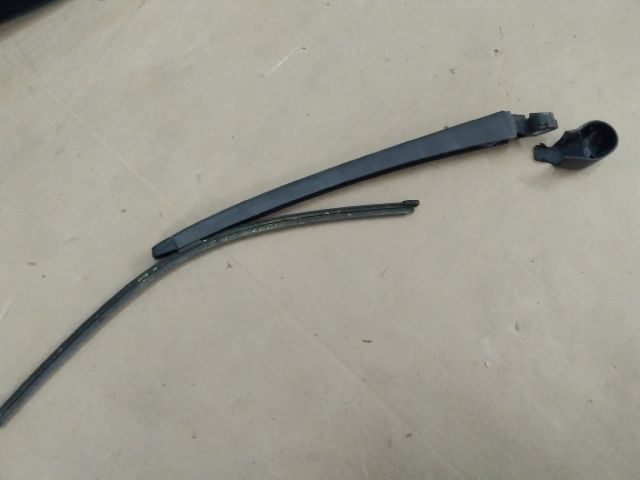 bontott SKODA OCTAVIA III Hátsó Ablaktörlő Kar