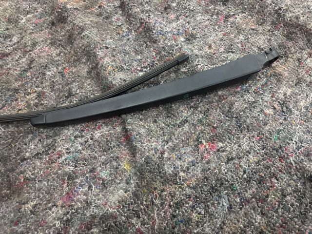 bontott SKODA OCTAVIA III Hátsó Ablaktörlő Kar