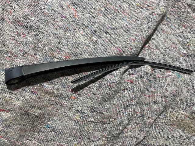 bontott SKODA OCTAVIA III Hátsó Ablaktörlő Kar