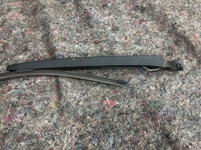 bontott SKODA OCTAVIA III Hátsó Ablaktörlő Kar