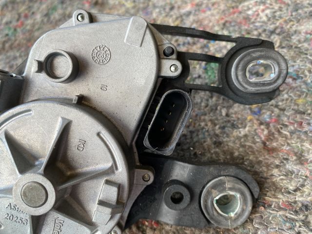 bontott SKODA OCTAVIA III Hátsó Ablaktörlő Motor