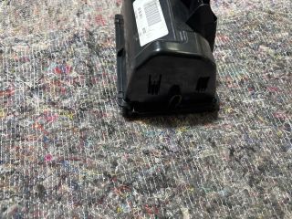 bontott SKODA OCTAVIA III Hátsó Hamutartó