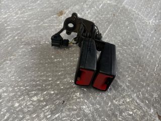 bontott SKODA OCTAVIA III Hátsó középső Biztonsági Öv Csat