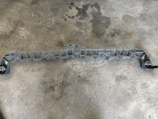 bontott SKODA OCTAVIA III Hátsó középső Lökhárító Tartó (Műanyag)