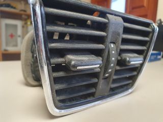 bontott SKODA OCTAVIA III Hátsó középső Szellőző